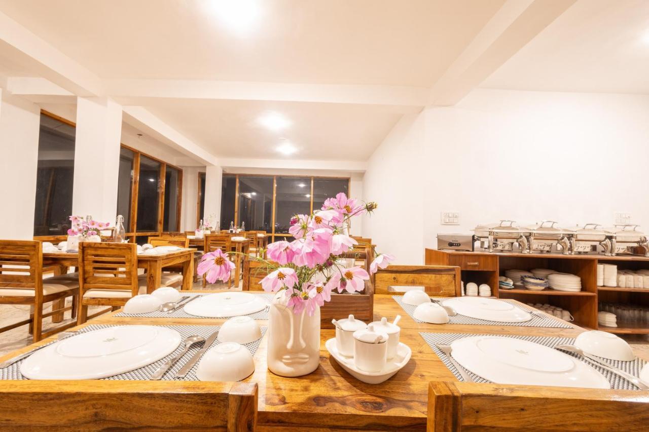 Aroha Residency- A Countryside Resort Manāli Kültér fotó