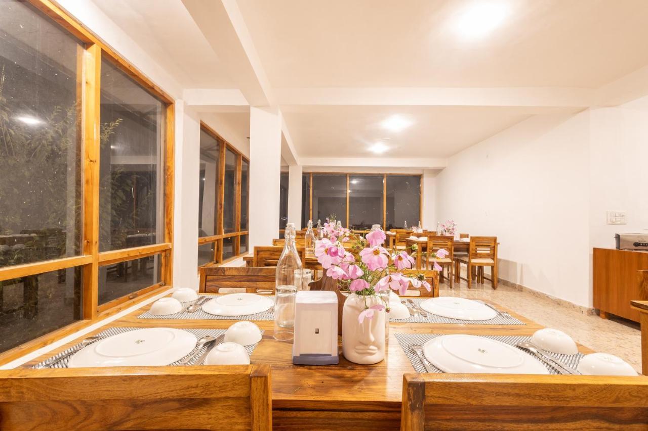 Aroha Residency- A Countryside Resort Manāli Kültér fotó