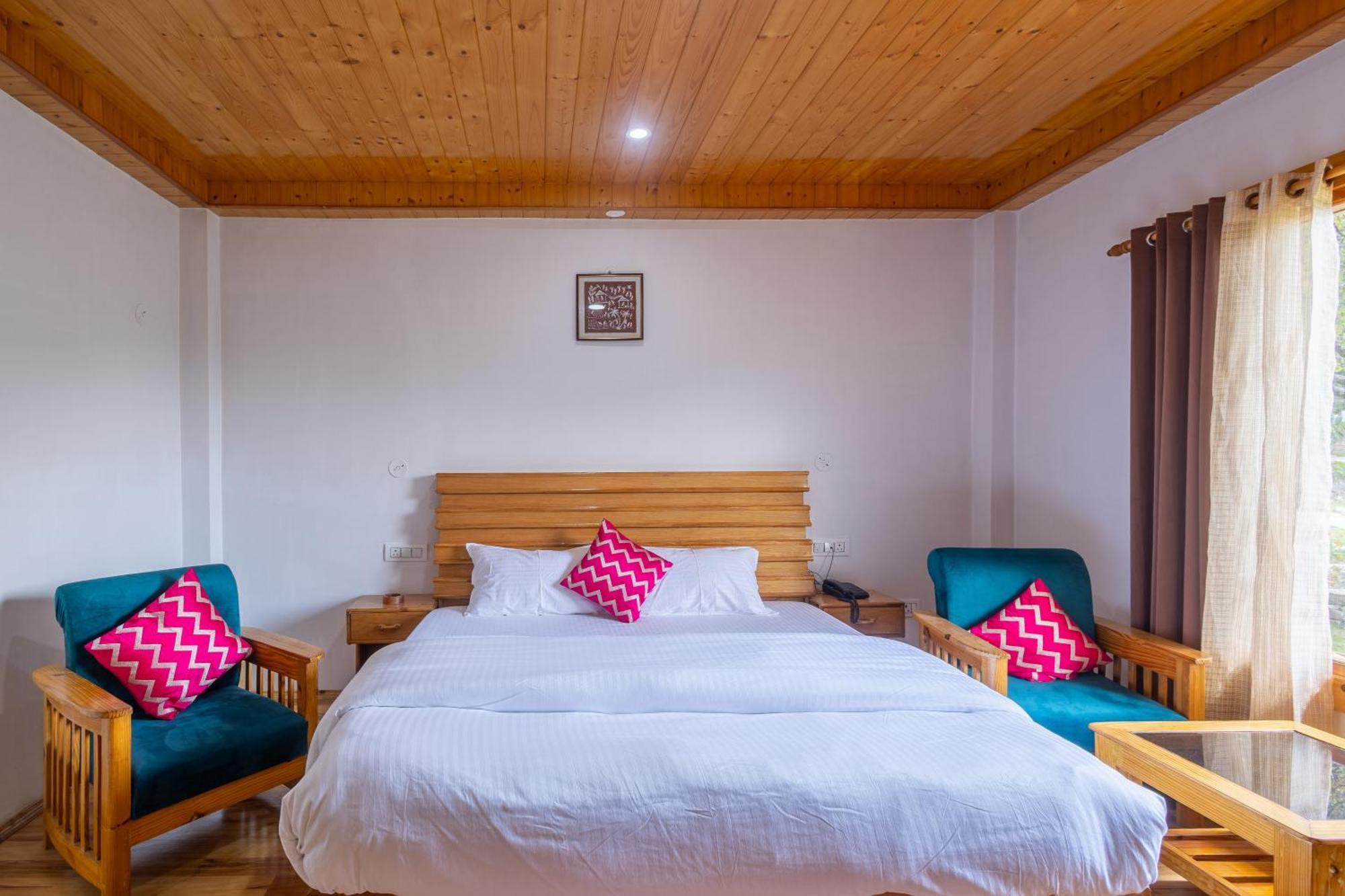 Aroha Residency- A Countryside Resort Manāli Kültér fotó